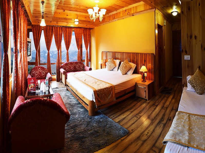 Hotel Manali Mahal Kültér fotó