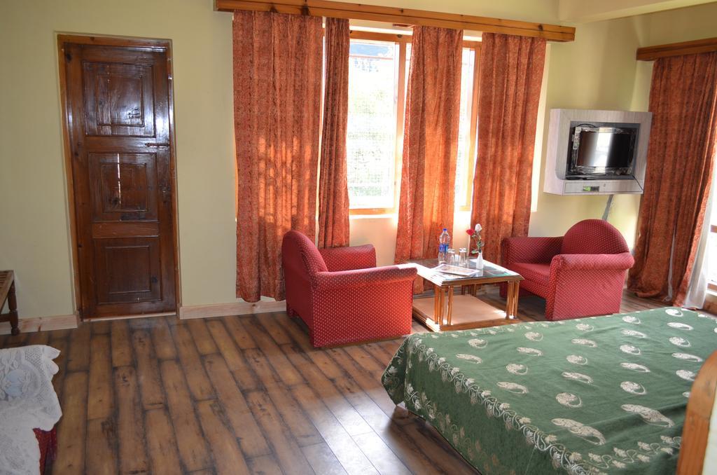Hotel Manali Mahal Szoba fotó